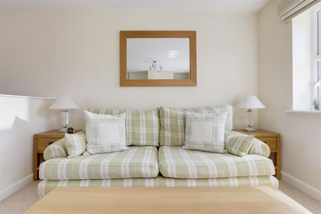 Red Kite Close, Hucknall, NG15