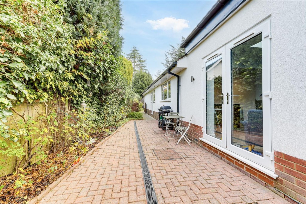 Yew Close, Nottingham, NG5