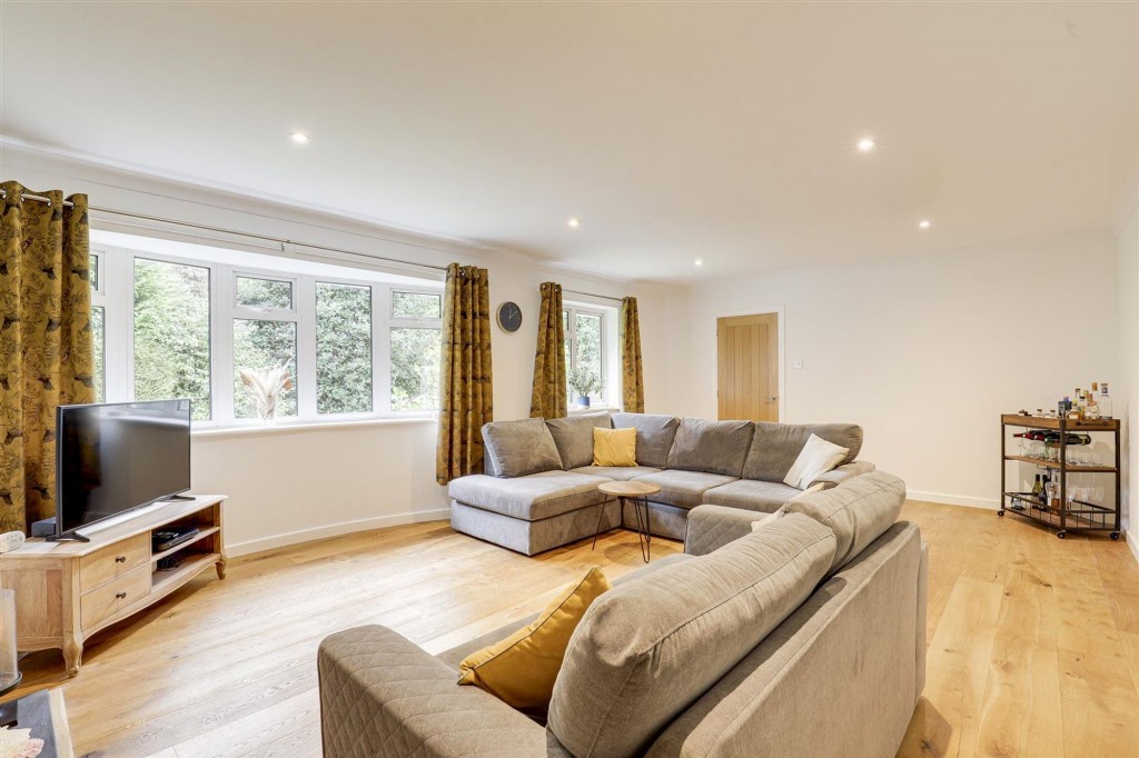 Yew Close, Nottingham, NG5