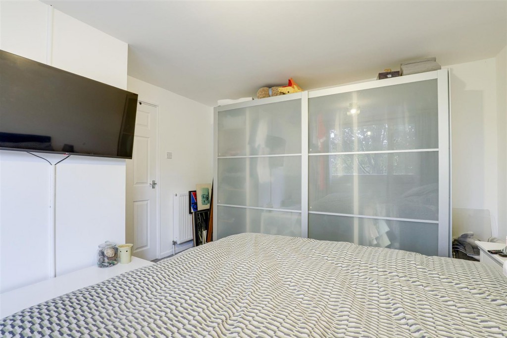 Glenlivet Gardens, Nottingham, NG11