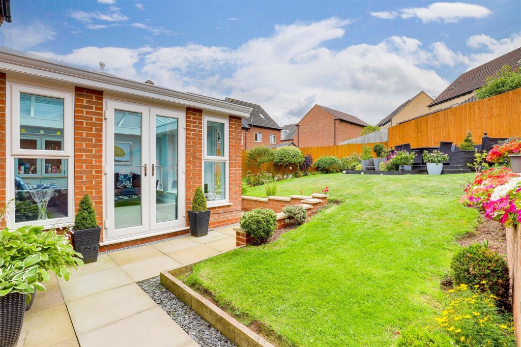 Pegswood Drive, Arnold, NG5