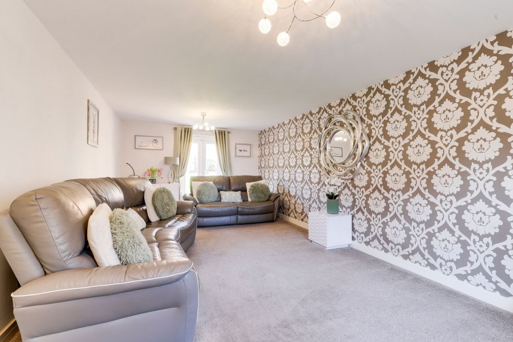Pegswood Drive, Arnold, NG5