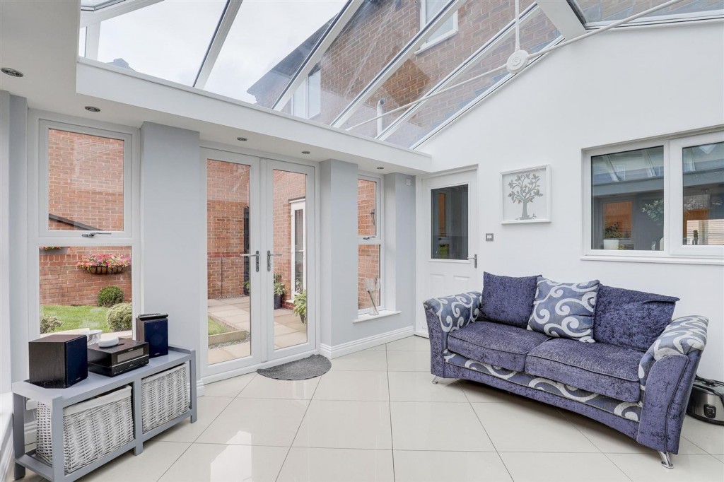 Pegswood Drive, Arnold, NG5