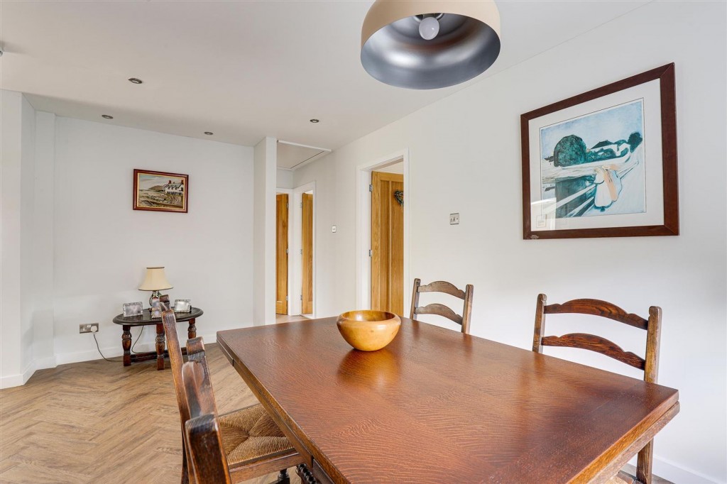 Pinfold Crescent, Woodborough, NG14