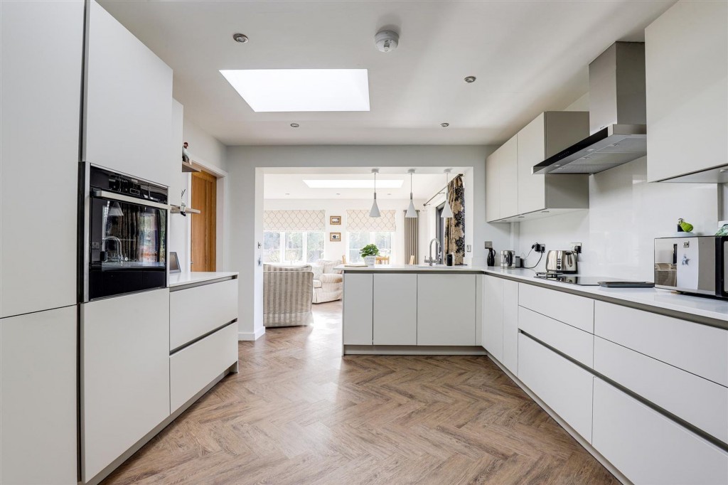 Pinfold Crescent, Woodborough, NG14