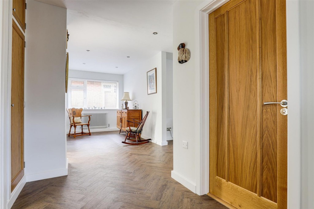 Pinfold Crescent, Woodborough, NG14