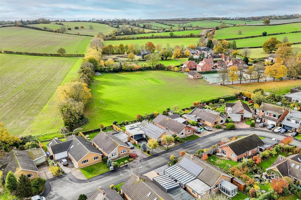 Pinfold Crescent, Woodborough, NG14