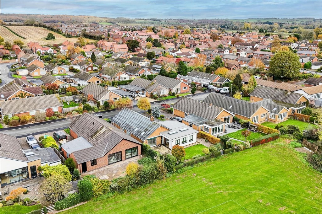 Pinfold Crescent, Woodborough, NG14