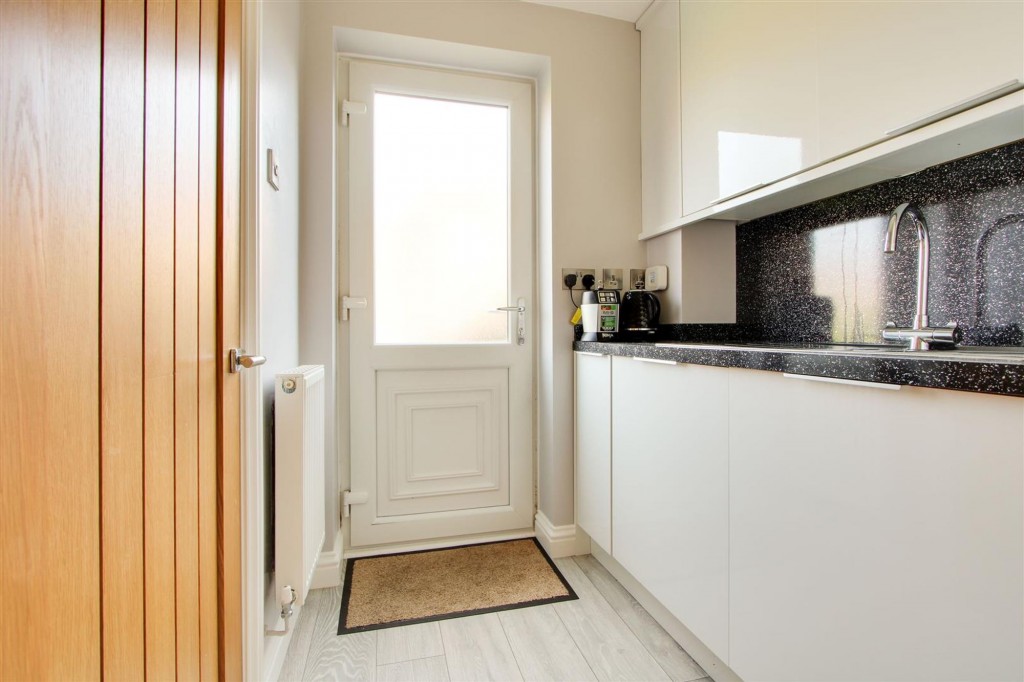 Waterside Close, Gamston, NG2