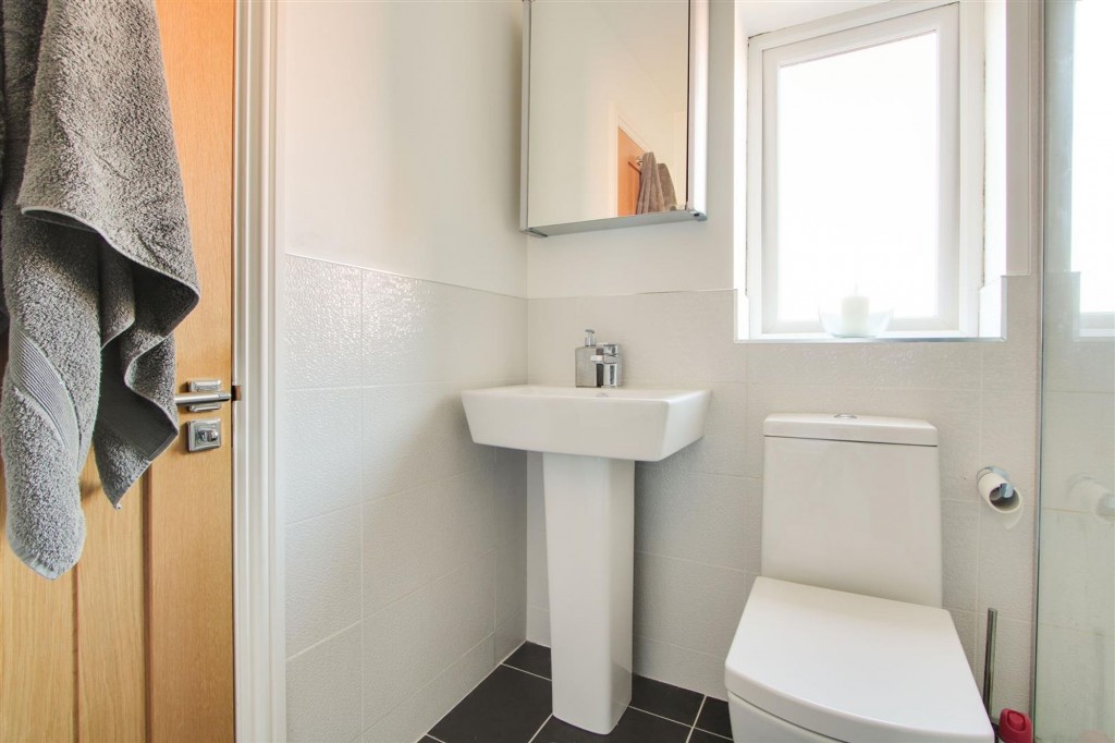 Waterside Close, Gamston, NG2