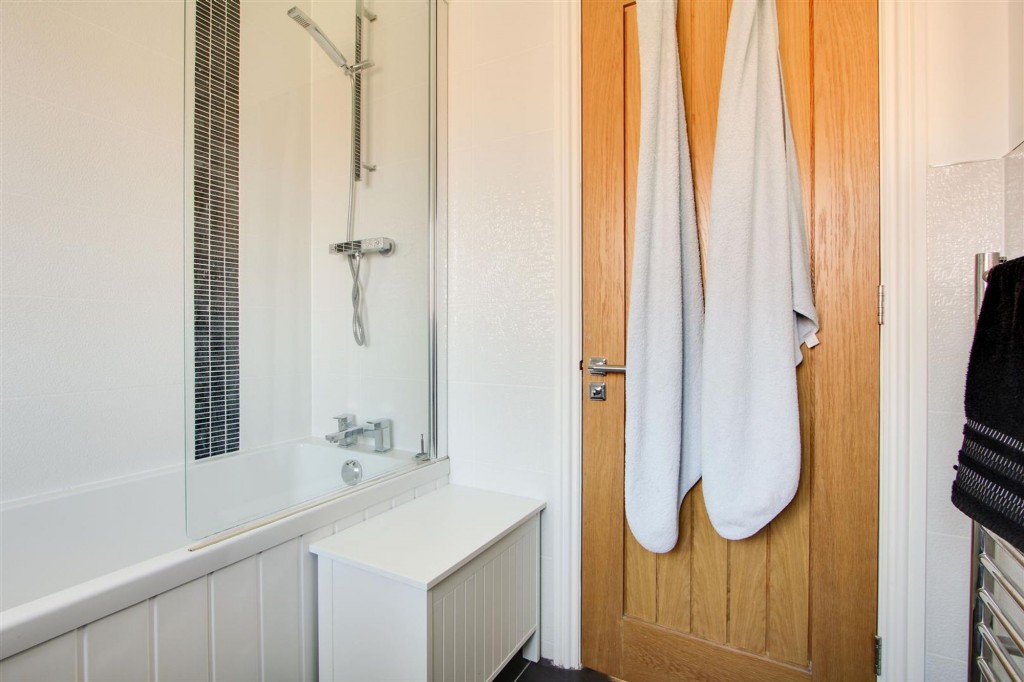 Waterside Close, Gamston, NG2