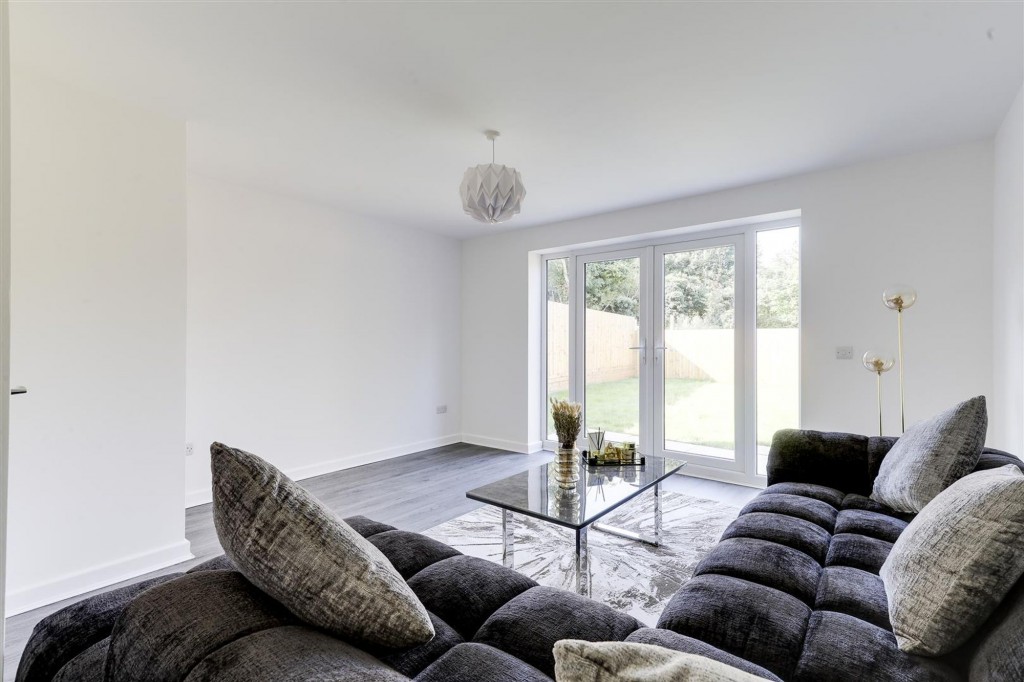 Broadleaf Drive, Bakersfield, NG3