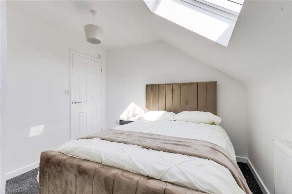 Broadleaf Drive, Bakersfield, NG3