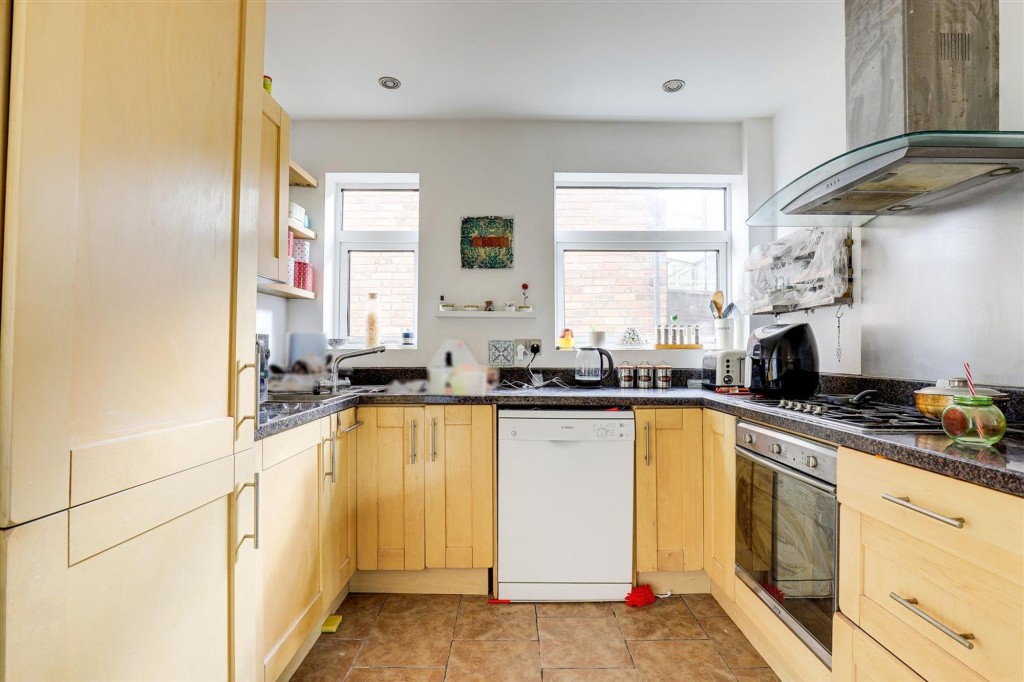 Palmer Crescent, Carlton, NG4