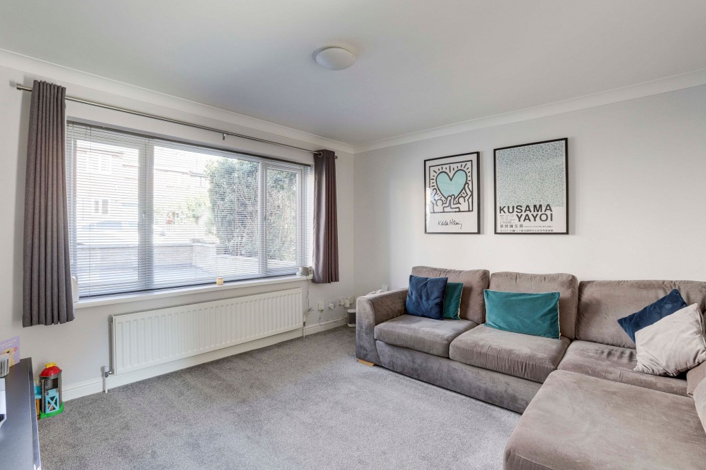 Lodge Close, Redhill, NG5