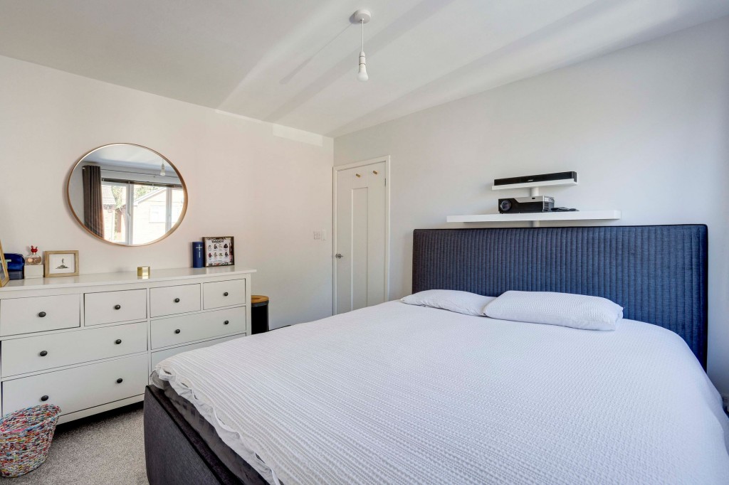 Lodge Close, Redhill, NG5