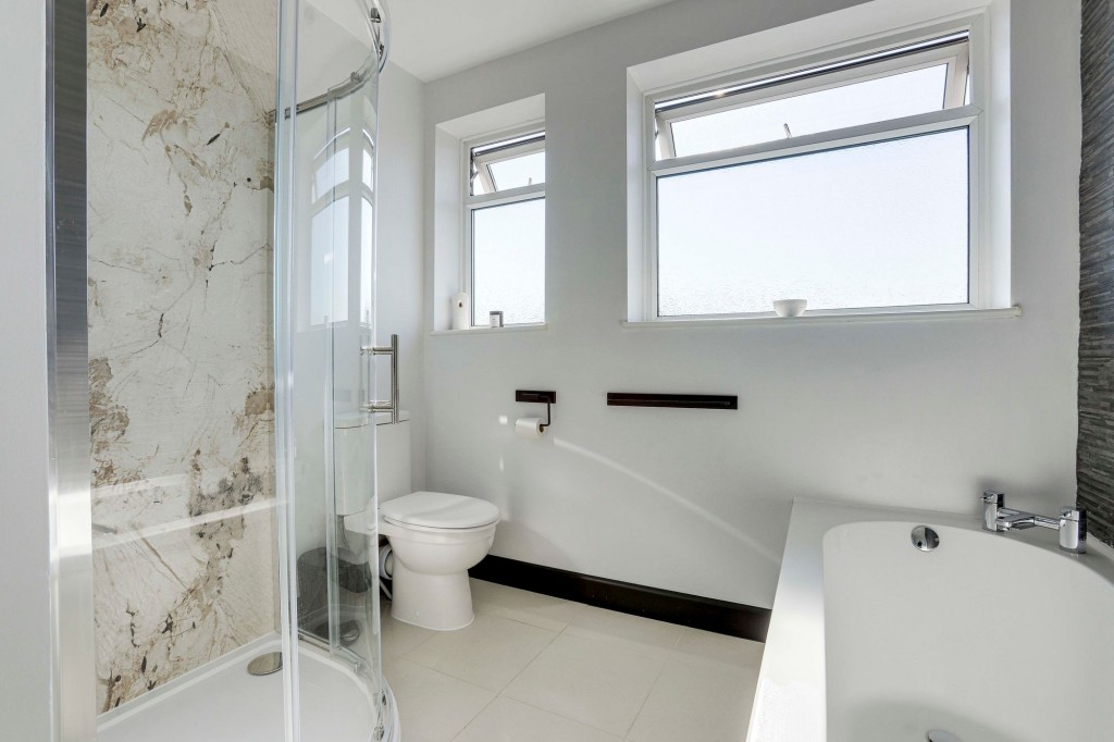 Lodge Close, Redhill, NG5