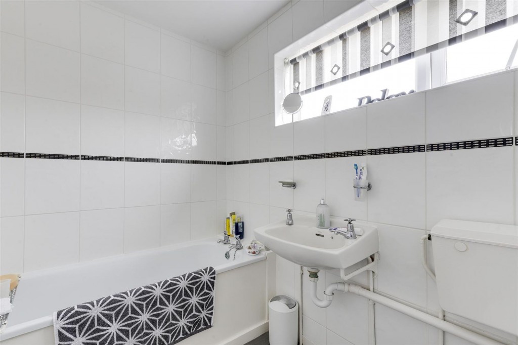 Tunstall Drive, Nottingham, NG5