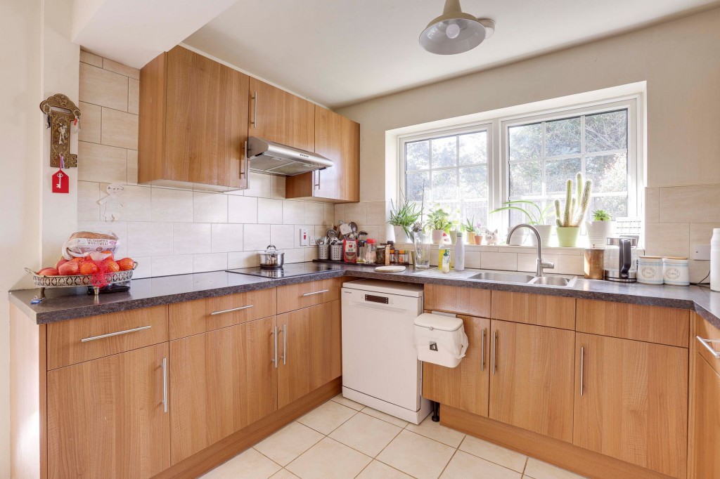 Hollinwell Court, Edwalton, NG12