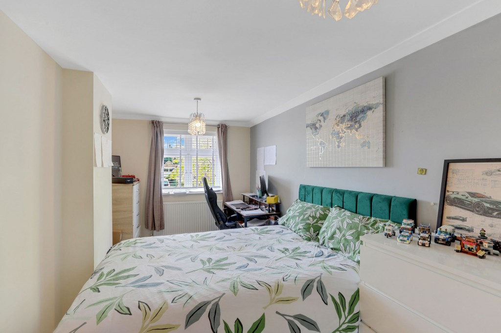 Greythorn Drive, West Bridgford, NG2
