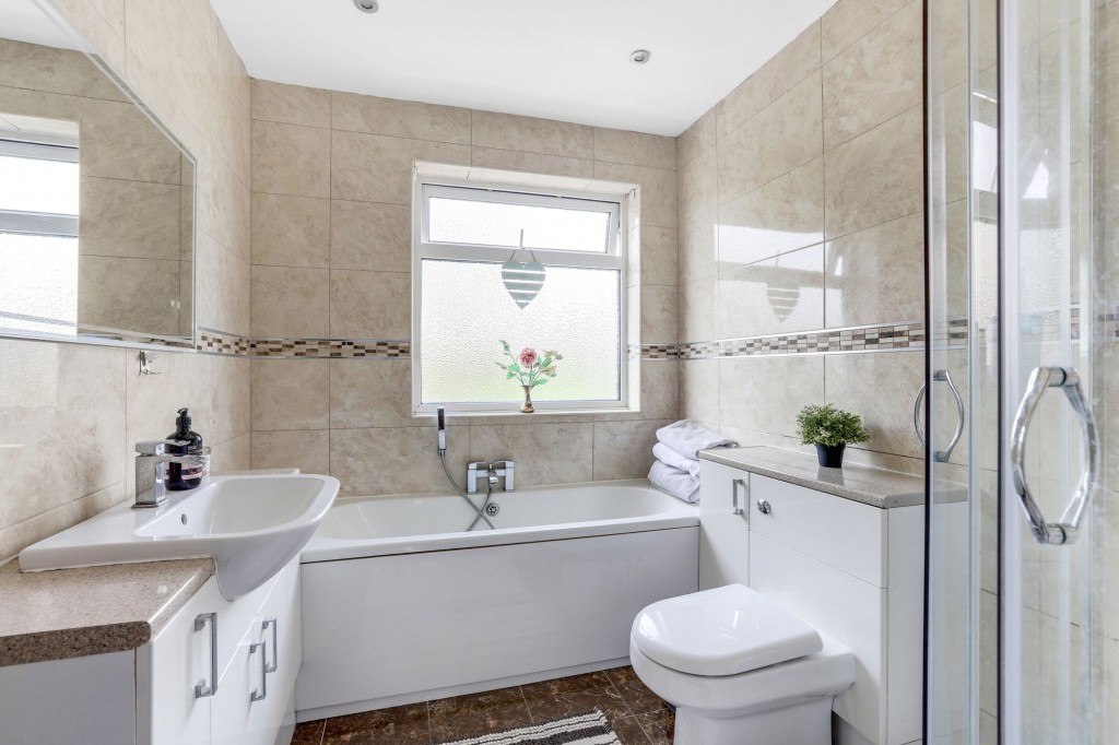 Greythorn Drive, West Bridgford, NG2