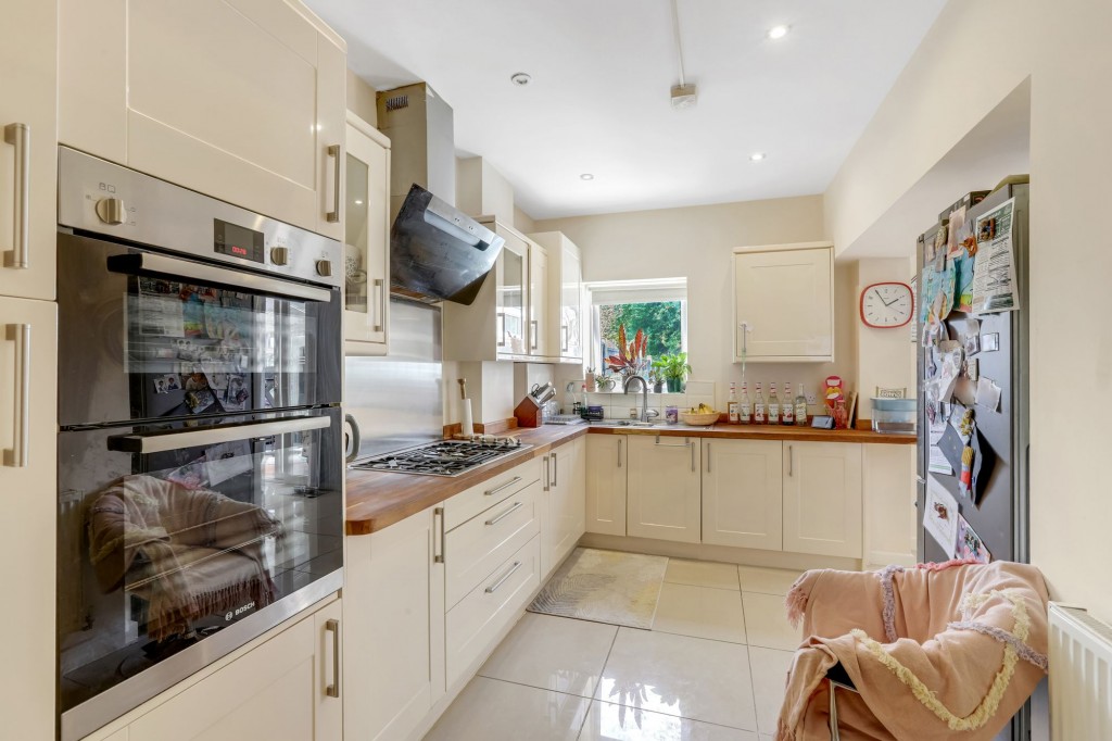 Greythorn Drive, West Bridgford, NG2