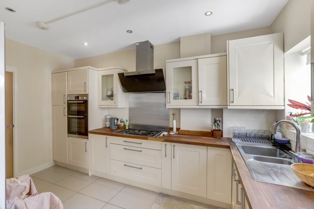 Greythorn Drive, West Bridgford, NG2