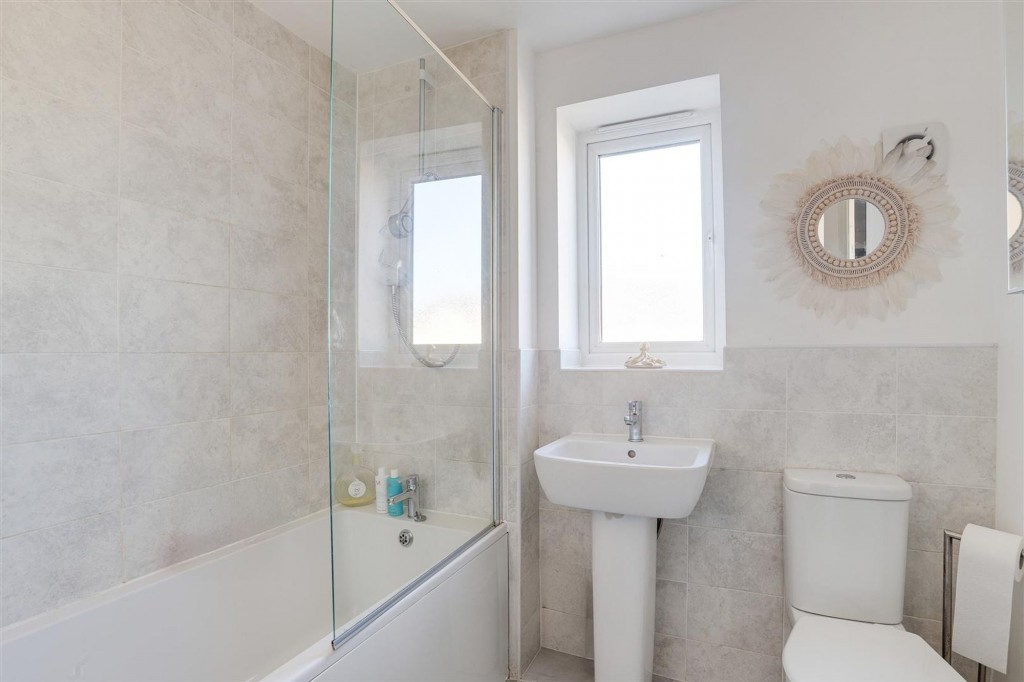 Kingfisher Road, Burton Joyce, NG14