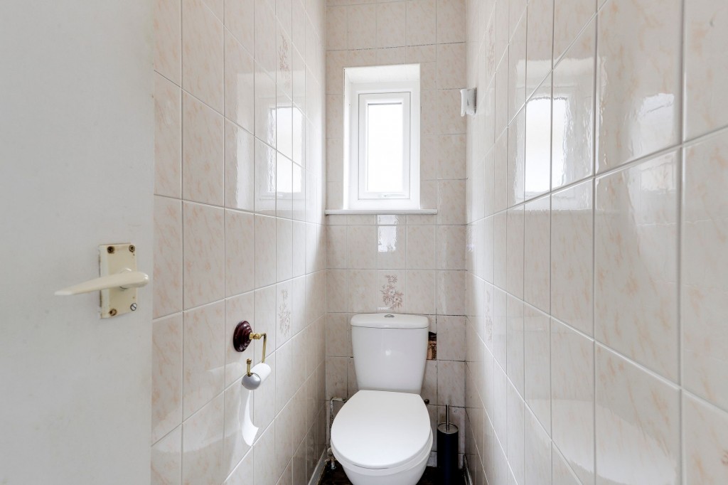 Baker Avenue, Arnold, NG5