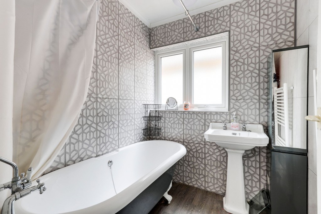 Baker Avenue, Arnold, NG5