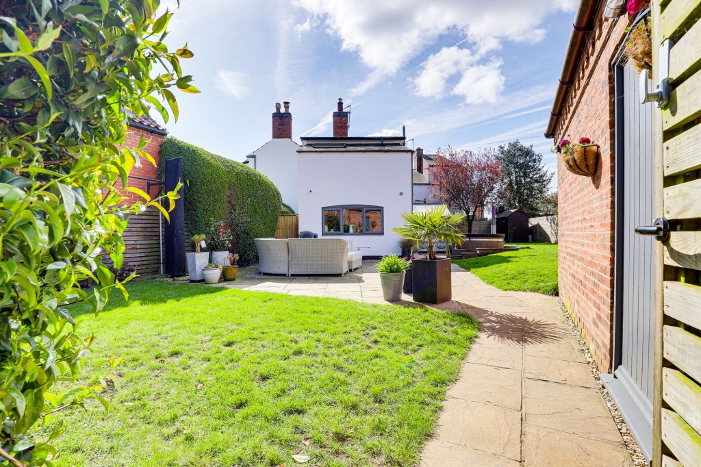 Main Street, East Bridgford, NG13