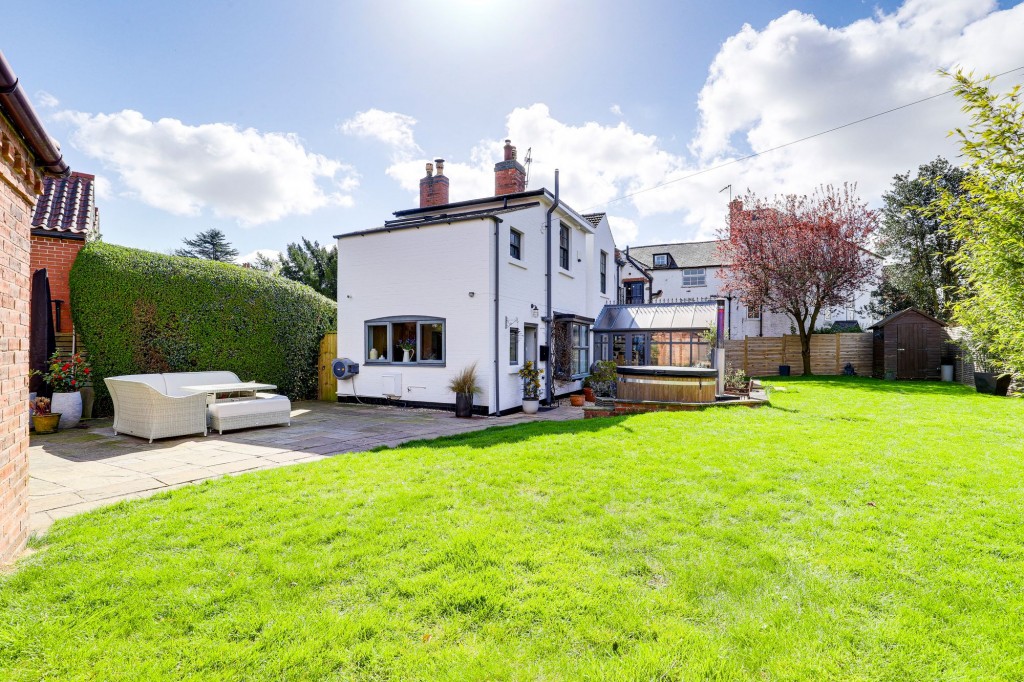 Main Street, East Bridgford, NG13