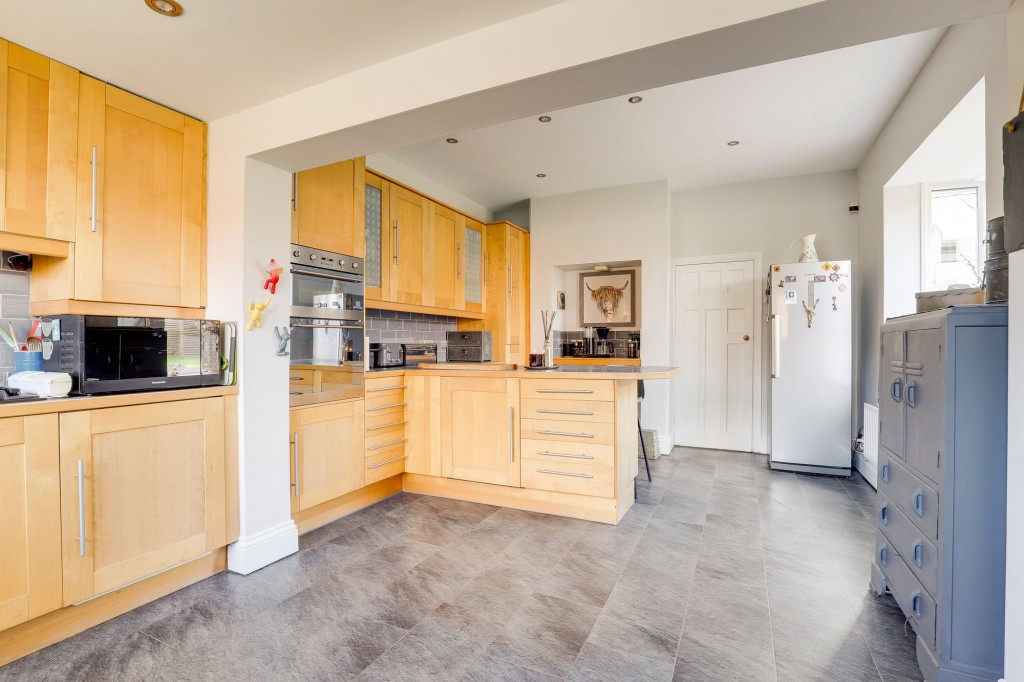 Main Street, East Bridgford, NG13