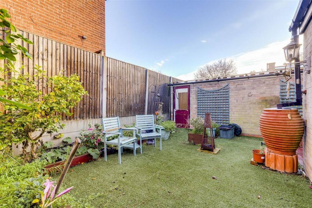 Appledorne Way, Arnold, NG5