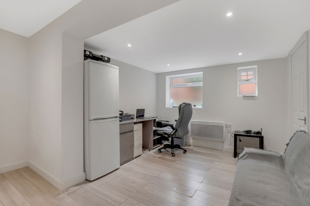Edwards Lane, Nottingham, NG5