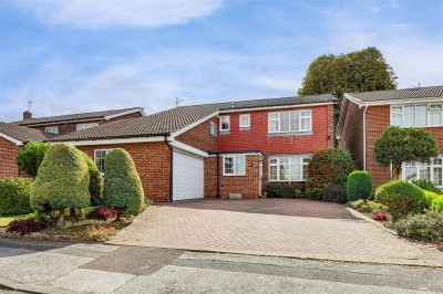 Plains Farm Close, Nottingham, NG3