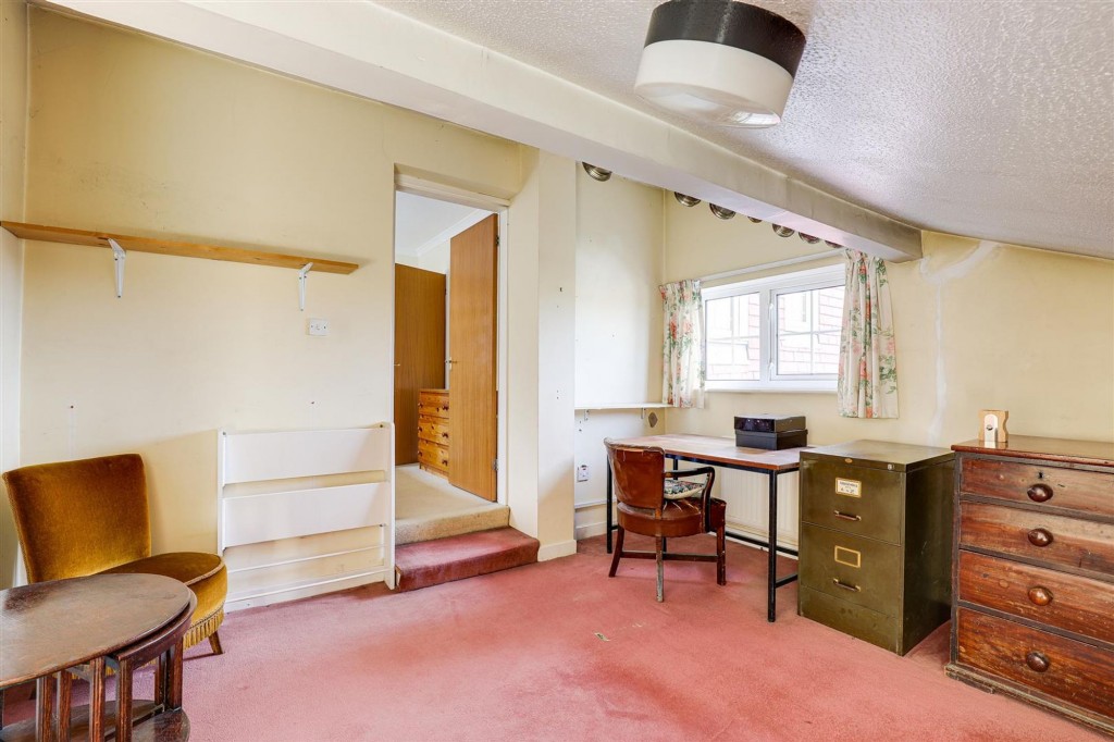 Plains Farm Close, Nottingham, NG3