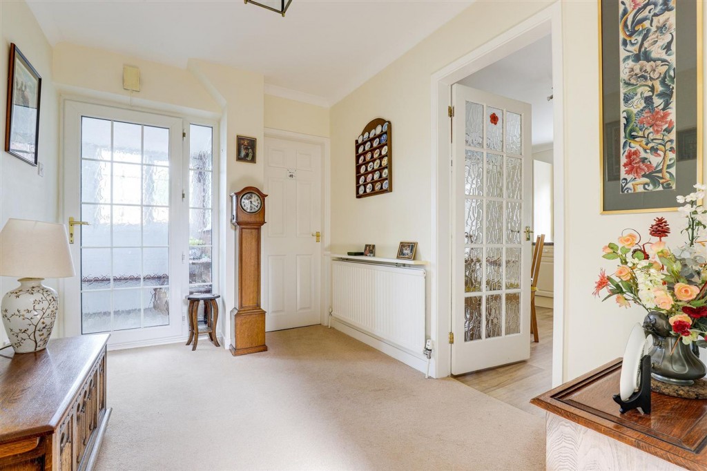 Plains Farm Close, Nottingham, NG3