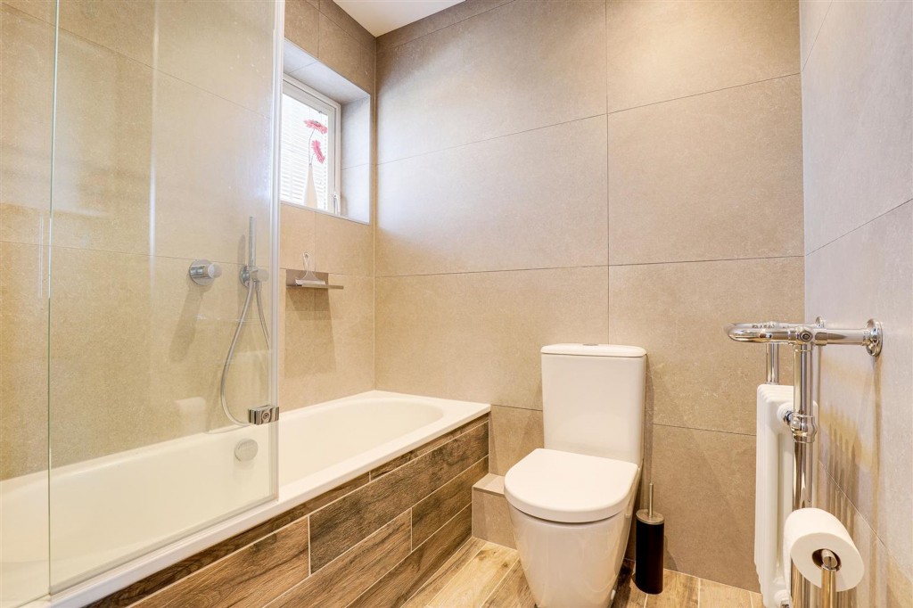 Plains Farm Close, Nottingham, NG3