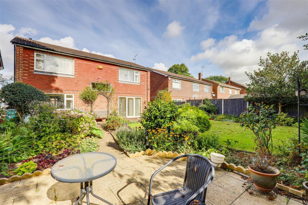 Plains Farm Close, Nottingham, NG3