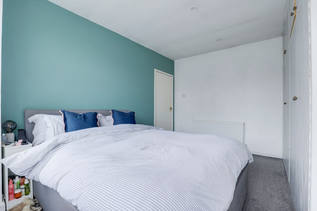 St. Austell Drive, Nottingham, NG11