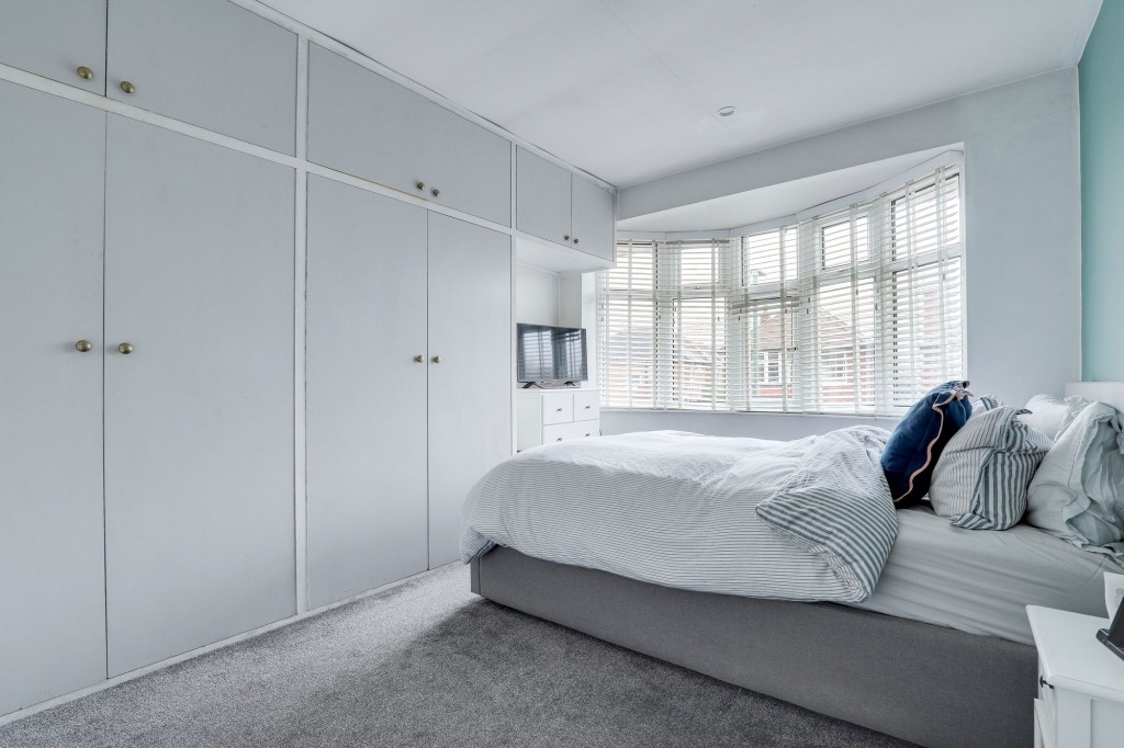 St. Austell Drive, Nottingham, NG11