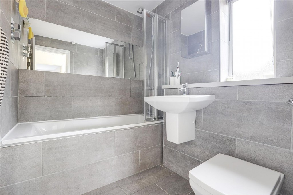 Herons Court, West Bridgford, NG2