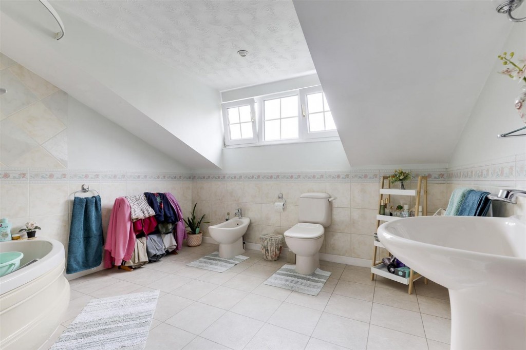 Melton Road, West Bridgford, NG2