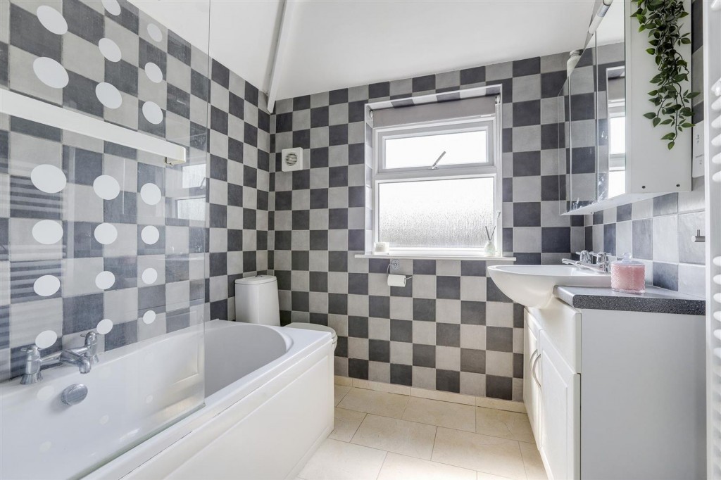 Marton Road, Beeston, NG9