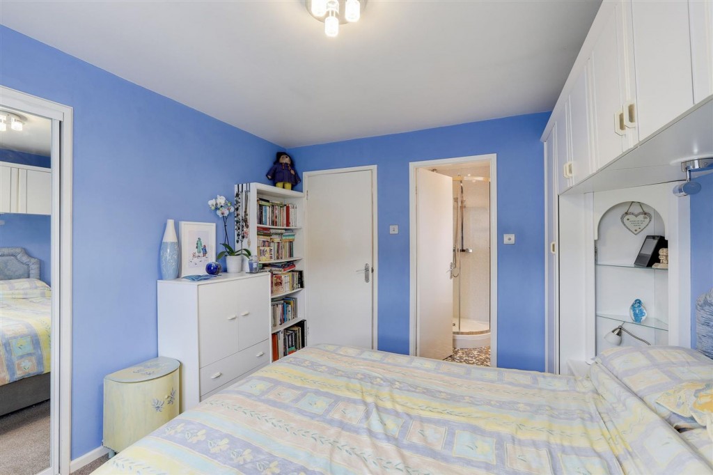 Deer Park Drive, Arnold, NG5