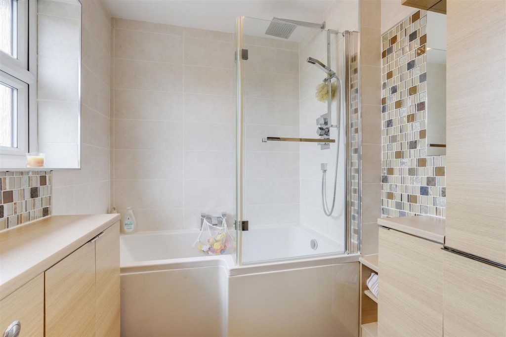 Deer Park Drive, Arnold, NG5