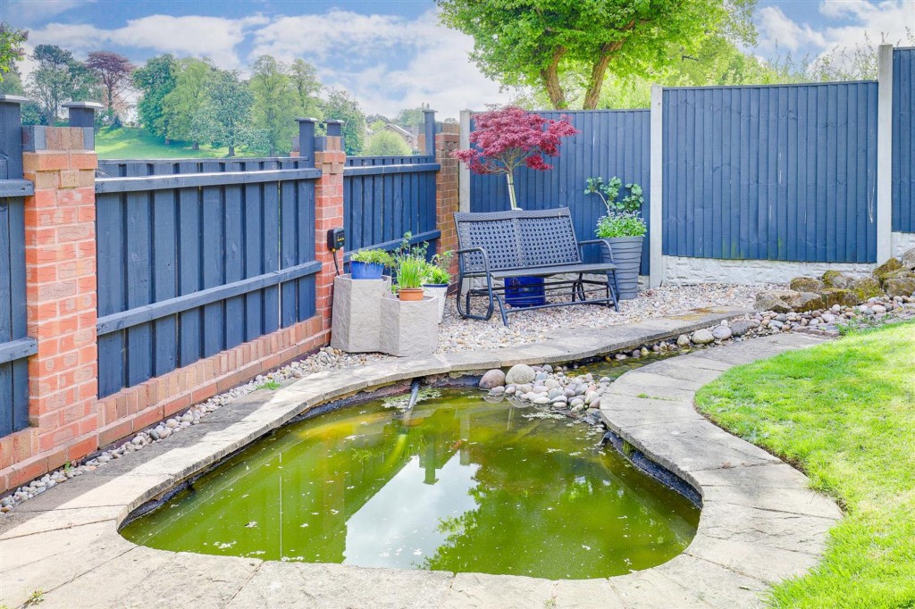 Deer Park Drive, Arnold, NG5