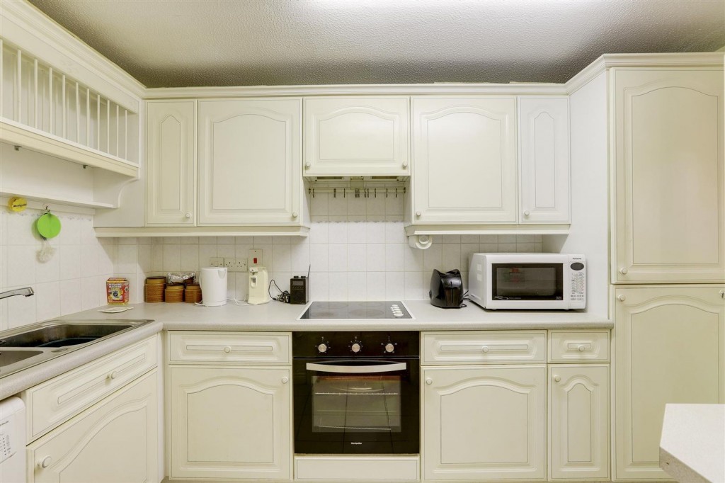 Risley, Risley Hall, DE72