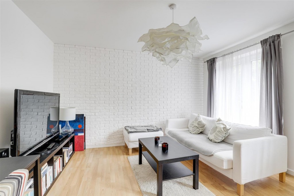 Wakefield Close, Nottingham, NG11